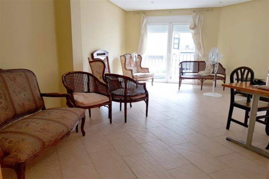 Pedreguer,Alicante,España,4 Bedrooms Bedrooms,2 BathroomsBathrooms,Apartamentos,21383