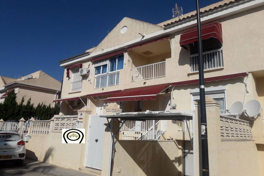 La Nucia,Alicante,España,3 Bedrooms Bedrooms,2 BathroomsBathrooms,Bungalow,21545