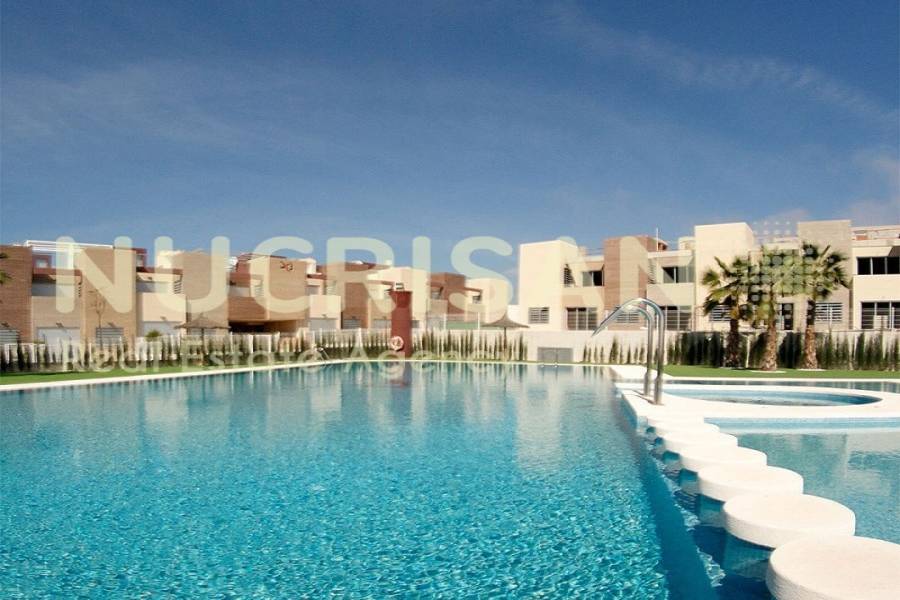 Torrevieja,Alicante,España,2 Bedrooms Bedrooms,2 BathroomsBathrooms,Bungalow,21558
