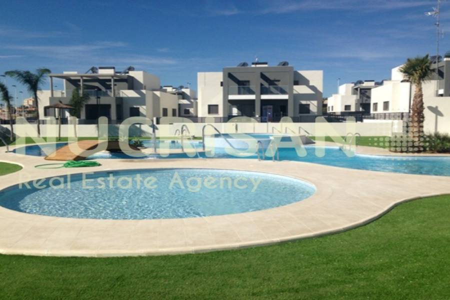 Torrevieja,Alicante,España,2 Bedrooms Bedrooms,2 BathroomsBathrooms,Bungalow,21561