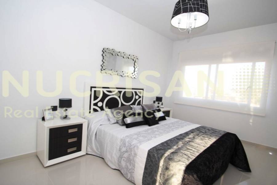 Torrevieja,Alicante,España,3 Bedrooms Bedrooms,2 BathroomsBathrooms,Bungalow,21591