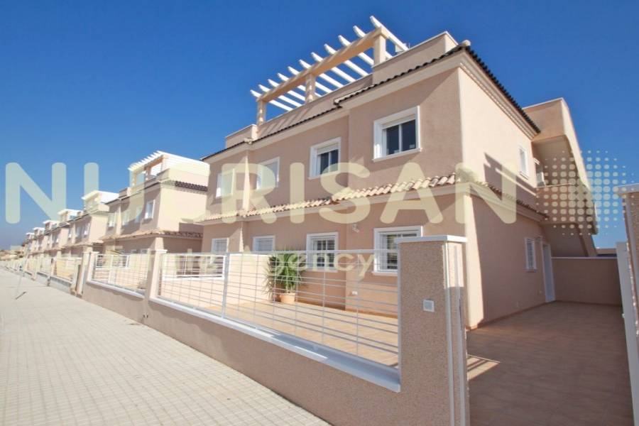 Orihuela,Alicante,España,2 Bedrooms Bedrooms,2 BathroomsBathrooms,Bungalow,21593