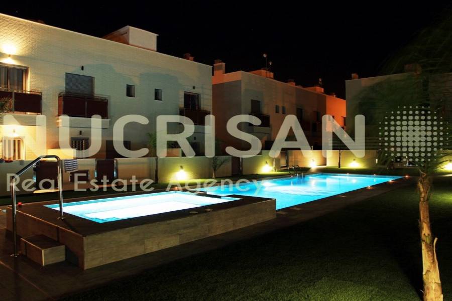 Pilar de la Horadada,Alicante,España,3 Bedrooms Bedrooms,2 BathroomsBathrooms,Dúplex,21605