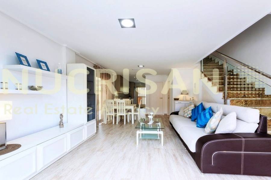 Pilar de la Horadada,Alicante,España,3 Bedrooms Bedrooms,2 BathroomsBathrooms,Dúplex,21605