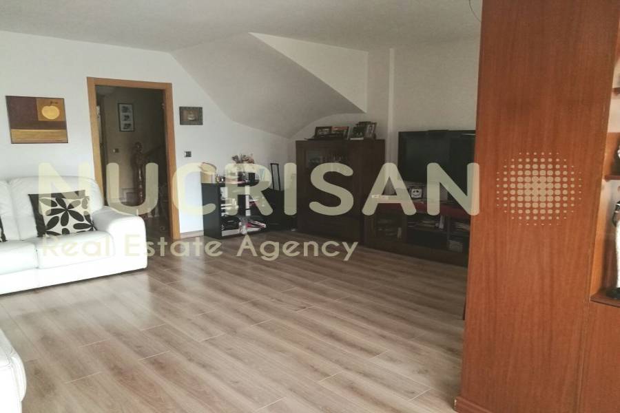 San Vicente del Raspeig,Alicante,España,3 Bedrooms Bedrooms,2 BathroomsBathrooms,Dúplex,21620