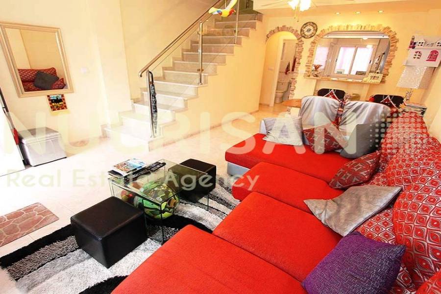 Orihuela,Alicante,España,4 Bedrooms Bedrooms,2 BathroomsBathrooms,Bungalow,21631
