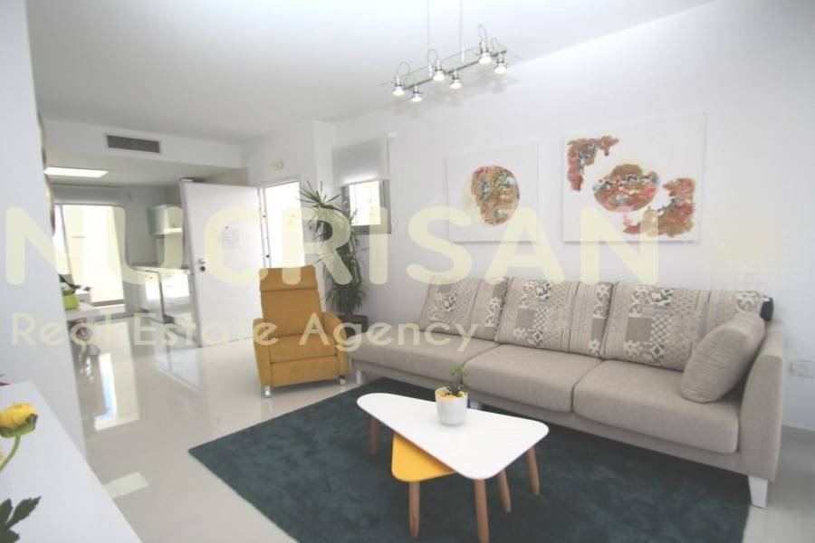 Orihuela,Alicante,España,3 Bedrooms Bedrooms,2 BathroomsBathrooms,Apartamentos,21657
