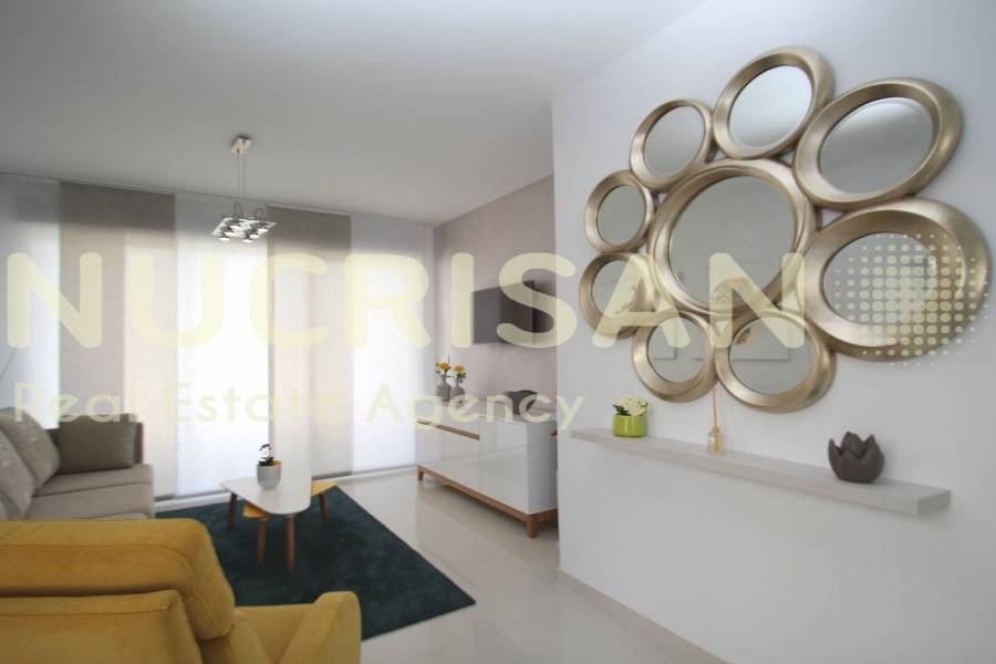 Orihuela,Alicante,España,3 Bedrooms Bedrooms,2 BathroomsBathrooms,Apartamentos,21657