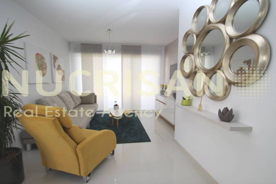 Orihuela,Alicante,España,3 Bedrooms Bedrooms,2 BathroomsBathrooms,Apartamentos,21657