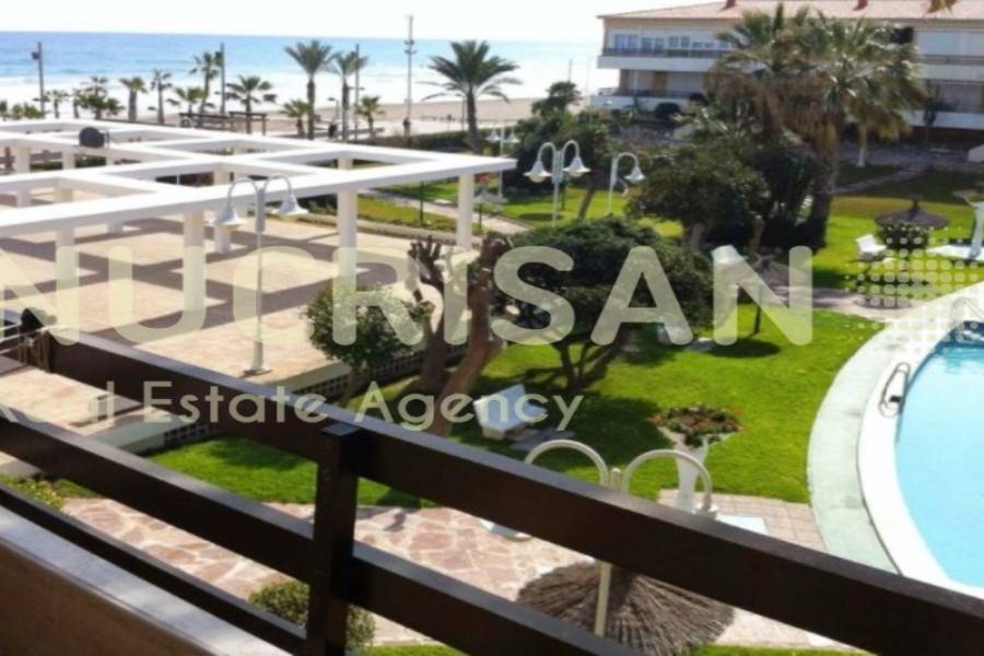 Alicante,Alicante,España,3 Bedrooms Bedrooms,2 BathroomsBathrooms,Bungalow,21676