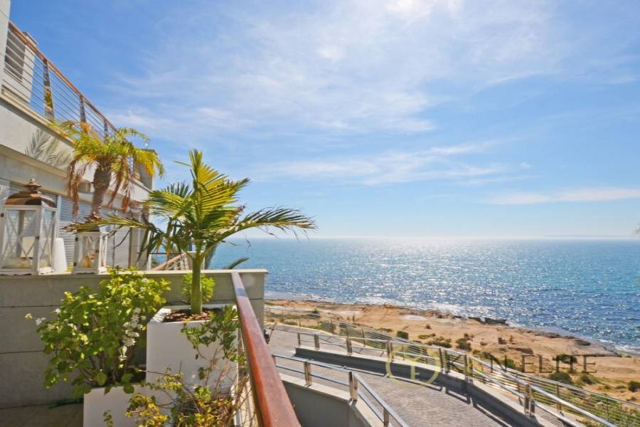 Alicante,Alicante,España,3 Bedrooms Bedrooms,3 BathroomsBathrooms,Bungalow,21725