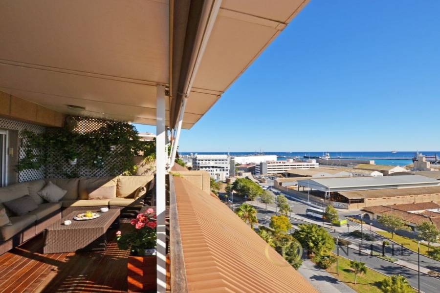 Alicante,Alicante,España,3 Bedrooms Bedrooms,2 BathroomsBathrooms,Atico,21732