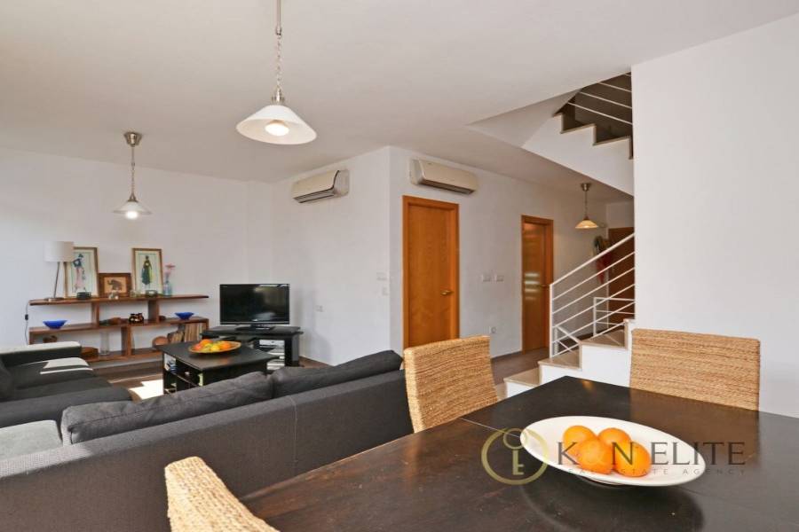 Alicante,Alicante,España,3 Bedrooms Bedrooms,3 BathroomsBathrooms,Bungalow,21734