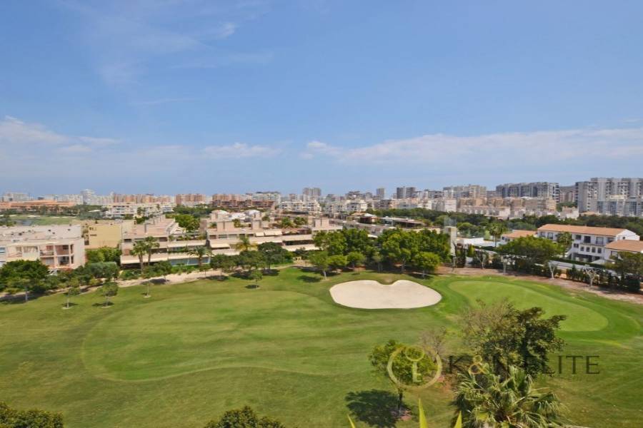 Alicante,Alicante,España,2 Bedrooms Bedrooms,2 BathroomsBathrooms,Atico,21738