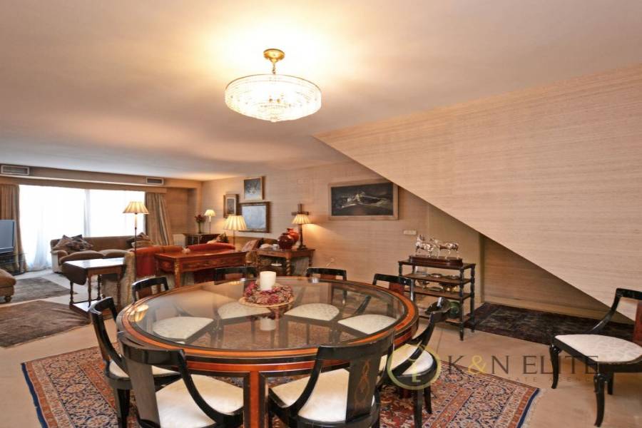 Alicante,Alicante,España,4 Bedrooms Bedrooms,4 BathroomsBathrooms,Dúplex,21740