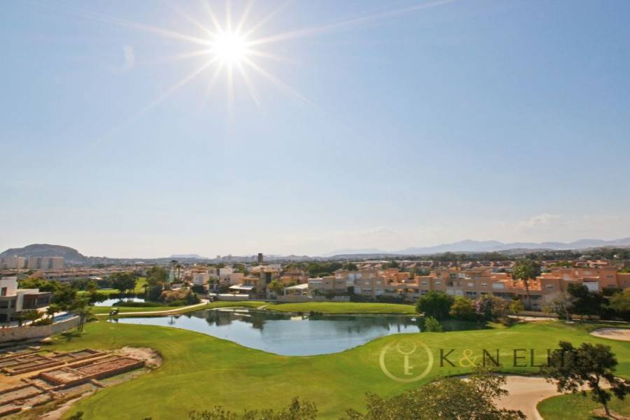 Alicante,Alicante,España,2 Bedrooms Bedrooms,2 BathroomsBathrooms,Atico,21742