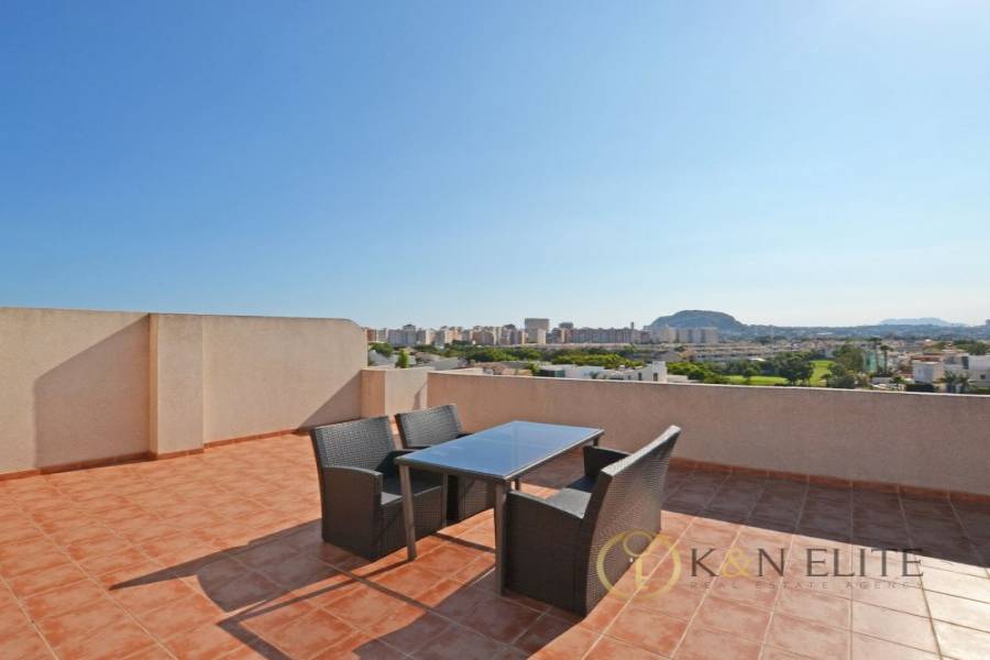Alicante,Alicante,España,2 Bedrooms Bedrooms,2 BathroomsBathrooms,Atico,21742