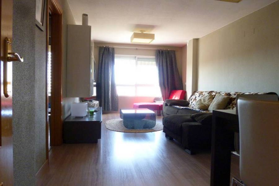 Alicante,Alicante,España,4 Bedrooms Bedrooms,3 BathroomsBathrooms,Pisos tipo duplex,21766