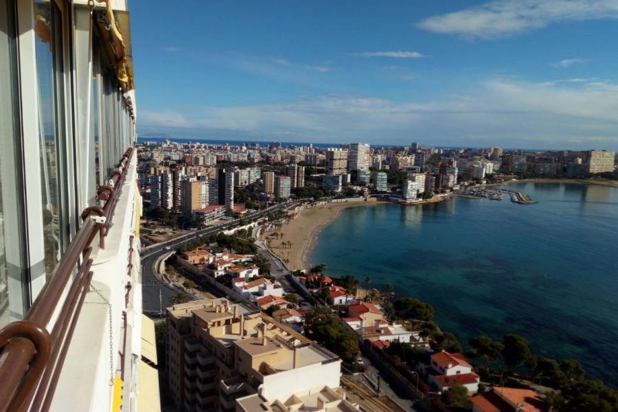 Alicante,Alicante,España,3 Bedrooms Bedrooms,2 BathroomsBathrooms,Apartamentos,21776