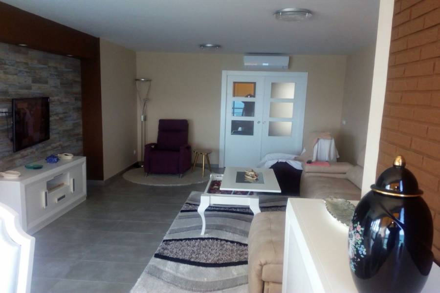 Alicante,Alicante,España,3 Bedrooms Bedrooms,2 BathroomsBathrooms,Apartamentos,21776