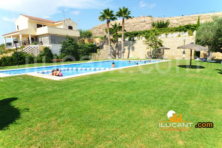 Mutxamel,Alicante,España,4 Bedrooms Bedrooms,3 BathroomsBathrooms,Bungalow,21785