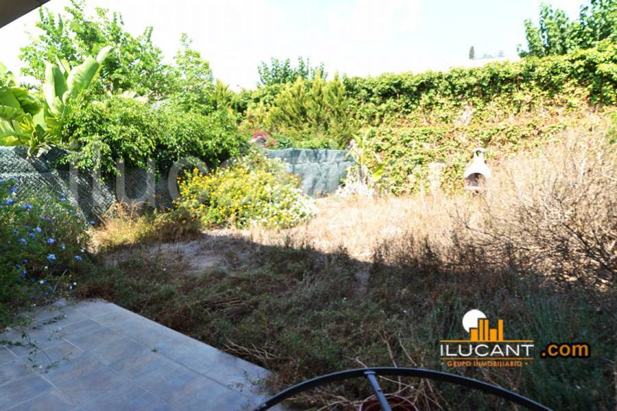 Mutxamel,Alicante,España,4 Bedrooms Bedrooms,3 BathroomsBathrooms,Bungalow,21785