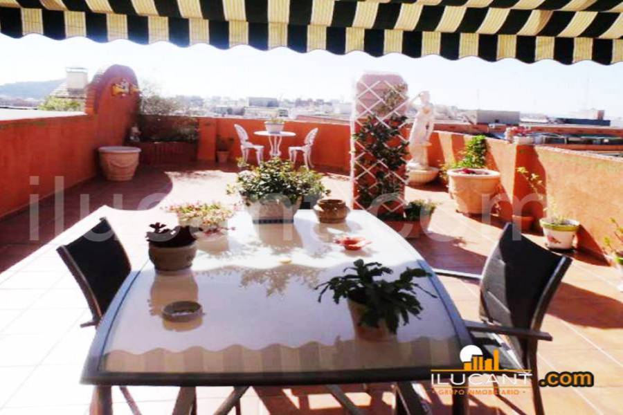 Alicante,Alicante,España,4 Bedrooms Bedrooms,2 BathroomsBathrooms,Atico,21795