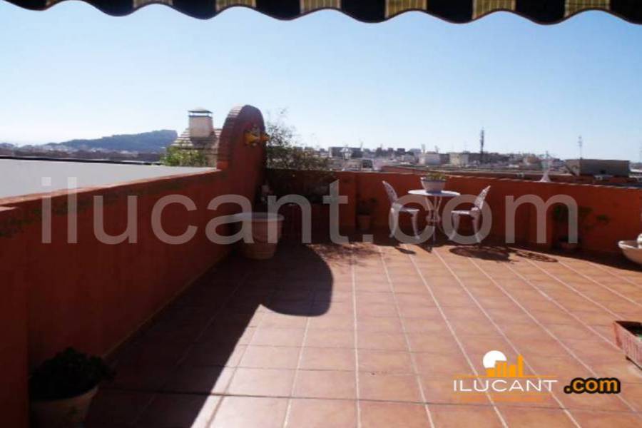 Alicante,Alicante,España,4 Bedrooms Bedrooms,2 BathroomsBathrooms,Atico,21795