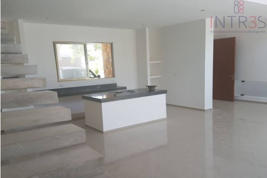 Mérida,Yucatán,México,3 Habitaciones Habitaciones,4 BañosBaños,Casas,TEMOZÓN,2977