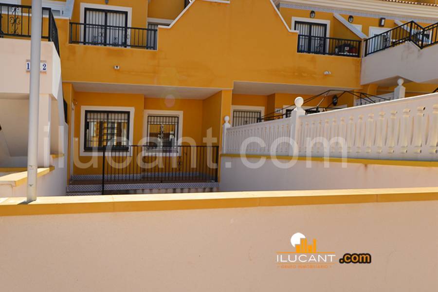 Arenales del sol,Alicante,España,2 Bedrooms Bedrooms,1 BañoBathrooms,Planta baja,21809