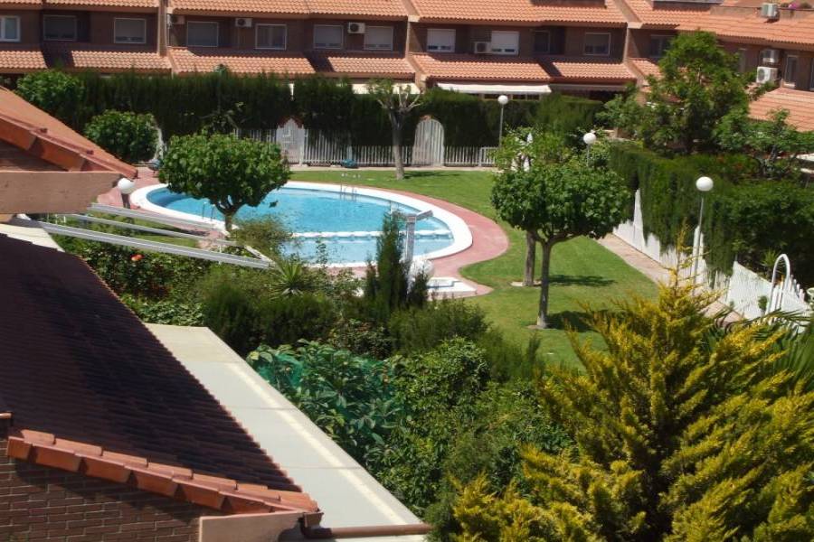 San Vicente del Raspeig,Alicante,España,5 Bedrooms Bedrooms,3 BathroomsBathrooms,Bungalow,21811