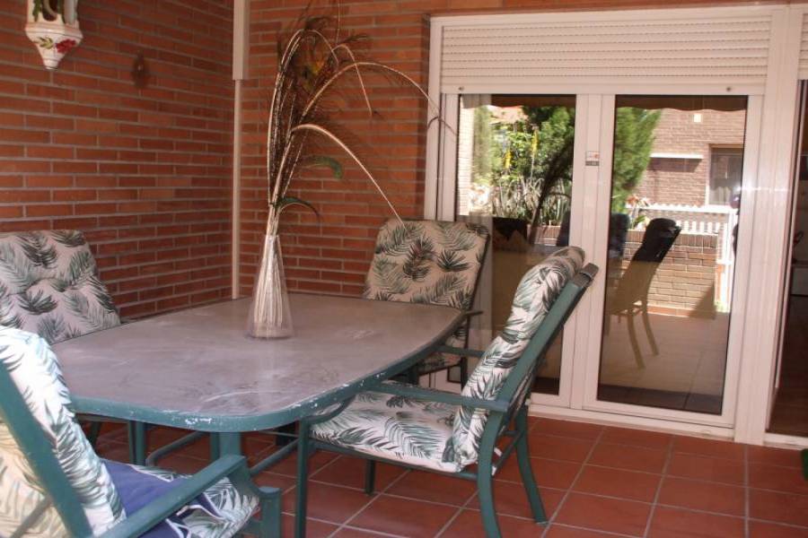 San Vicente del Raspeig,Alicante,España,5 Bedrooms Bedrooms,3 BathroomsBathrooms,Bungalow,21811