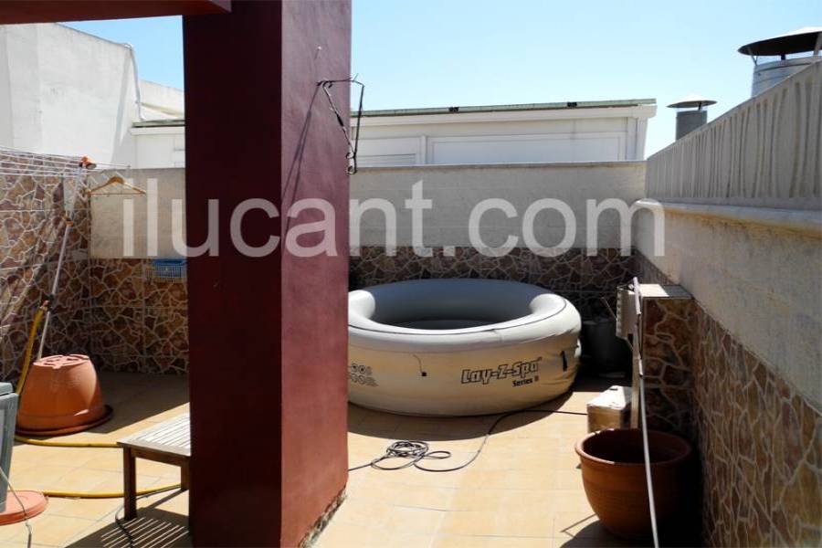 Alicante,Alicante,España,3 Bedrooms Bedrooms,2 BathroomsBathrooms,Atico,21813