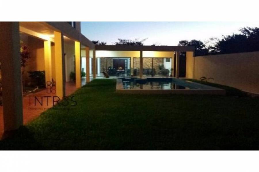 Mérida,Yucatán,México,4 Habitaciones Habitaciones,4 BañosBaños,Casas,CHOLUL,2995