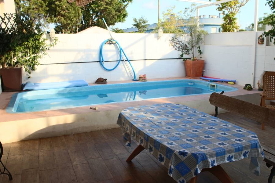 San Vicente del Raspeig,Alicante,España,3 Bedrooms Bedrooms,1 BañoBathrooms,Bungalow,22271
