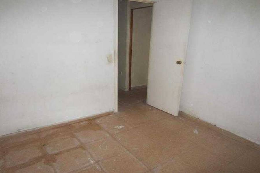 Alicante,Alicante,España,3 Bedrooms Bedrooms,2 BathroomsBathrooms,Adosada,22288