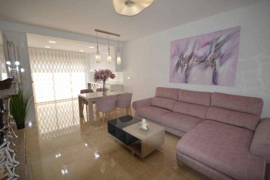 Orihuela Costa,Alicante,España,2 Bedrooms Bedrooms,2 BathroomsBathrooms,Bungalow,22302