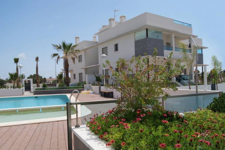 Ciudad Quesada,Alicante,España,3 Bedrooms Bedrooms,2 BathroomsBathrooms,Apartamentos,22307