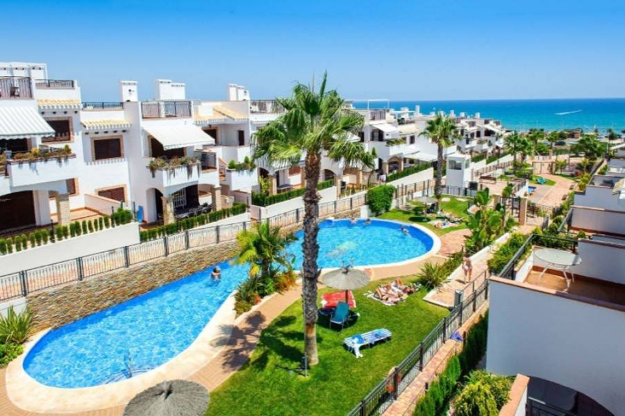 Torrevieja,Alicante,España,2 Bedrooms Bedrooms,2 BathroomsBathrooms,Bungalow,22322