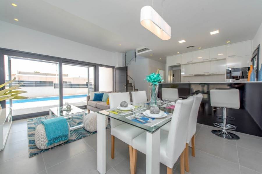 Rojales,Alicante,España,3 Bedrooms Bedrooms,2 BathroomsBathrooms,Casas,22331