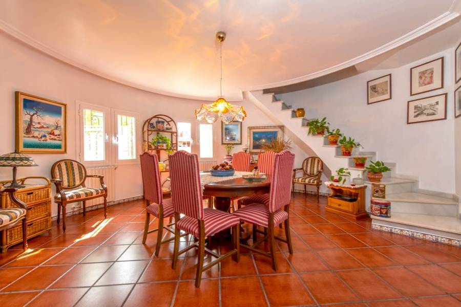 Torrevieja,Alicante,España,5 Bedrooms Bedrooms,3 BathroomsBathrooms,Casas,22342