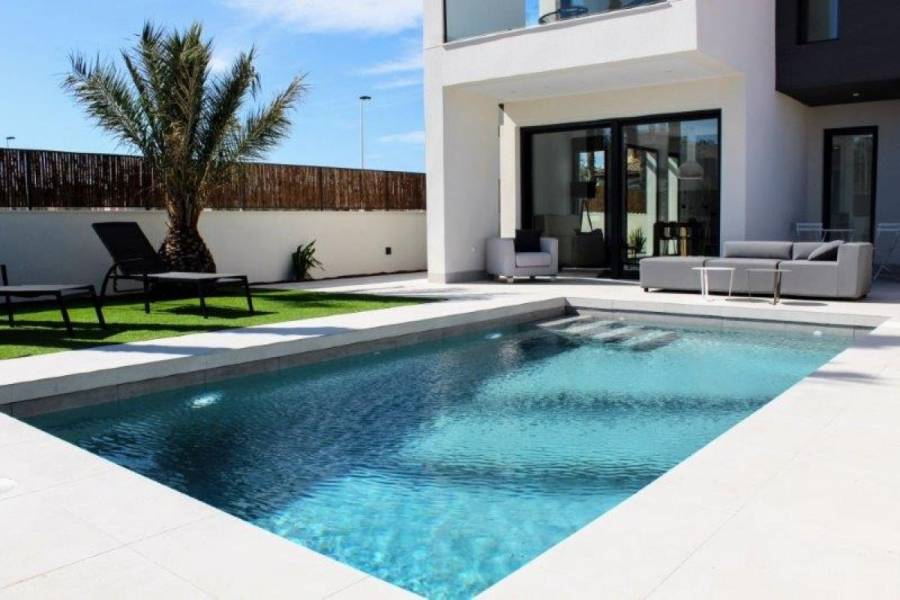 La Marina,Alicante,España,3 Bedrooms Bedrooms,3 BathroomsBathrooms,Casas,22392