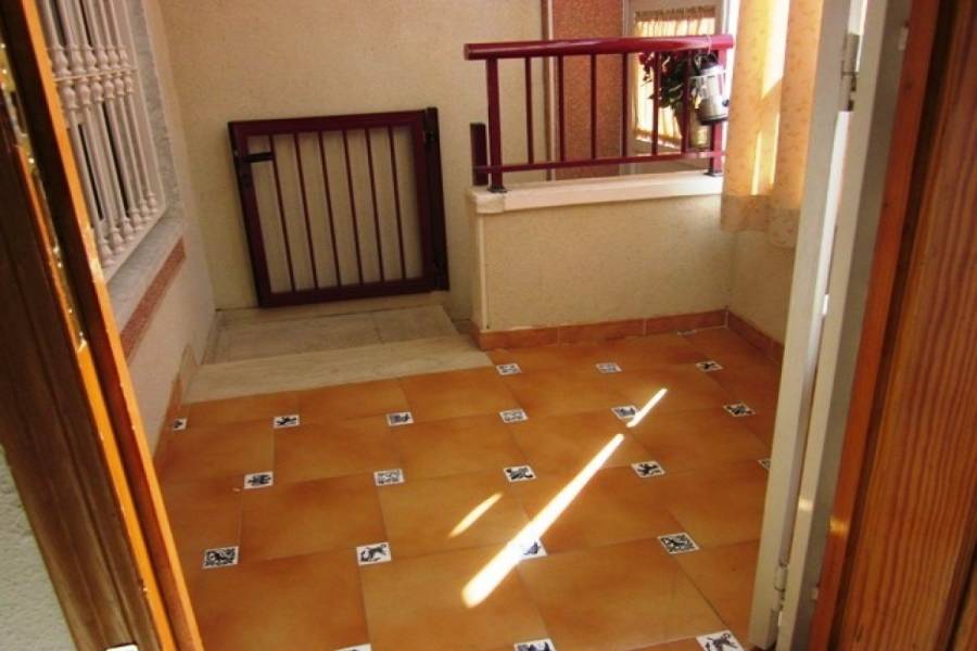 Torrevieja,Alicante,España,3 Bedrooms Bedrooms,2 BathroomsBathrooms,Planta baja,22527