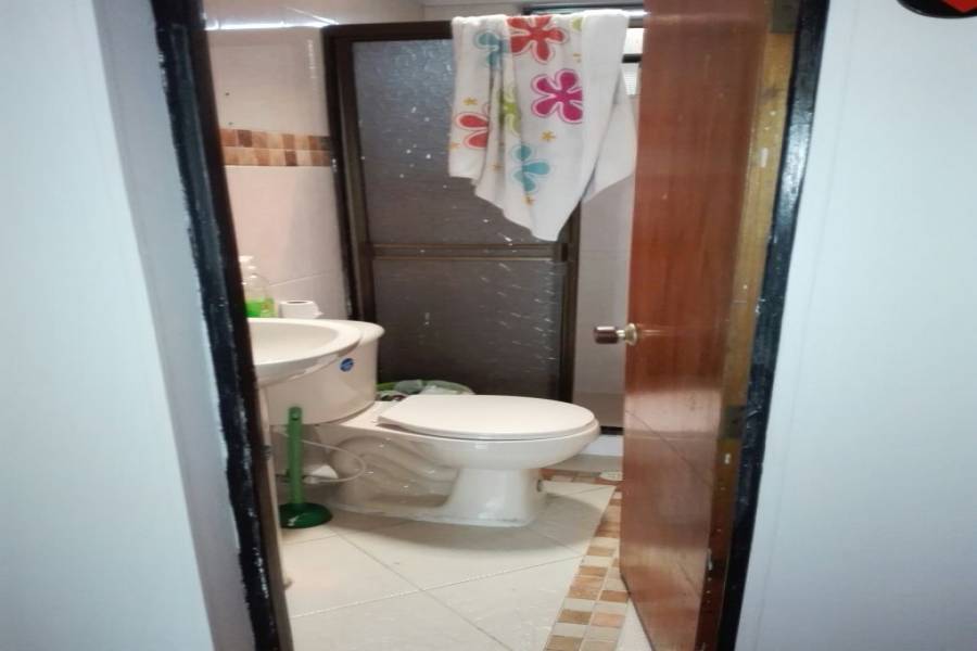 IMPERDIBLE! VER INFO...,5 Habitaciones Habitaciones,4 BañosBaños,Duplex-Triplex,3,3046
