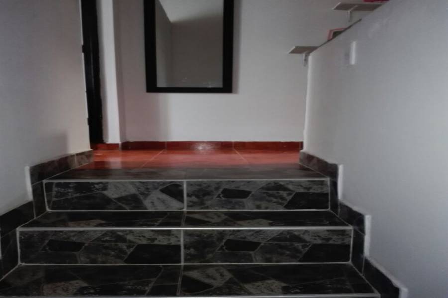 IMPERDIBLE! VER INFO...,5 Habitaciones Habitaciones,4 BañosBaños,Duplex-Triplex,3,3046