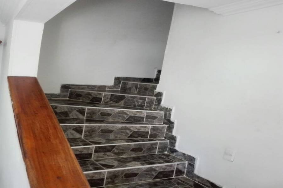 IMPERDIBLE! VER INFO...,5 Habitaciones Habitaciones,4 BañosBaños,Duplex-Triplex,3,3046