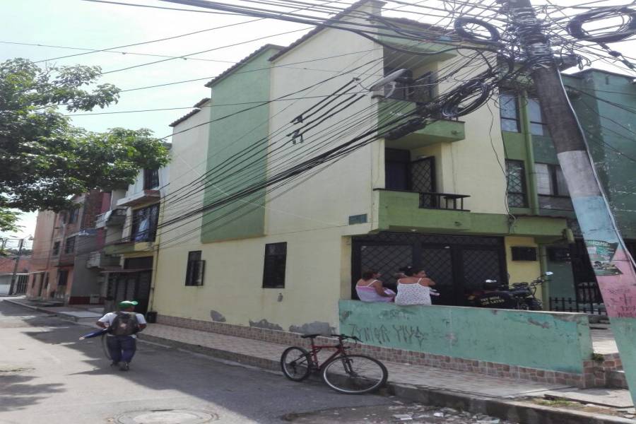 IMPERDIBLE! VER INFO...,5 Habitaciones Habitaciones,4 BañosBaños,Duplex-Triplex,3,3046