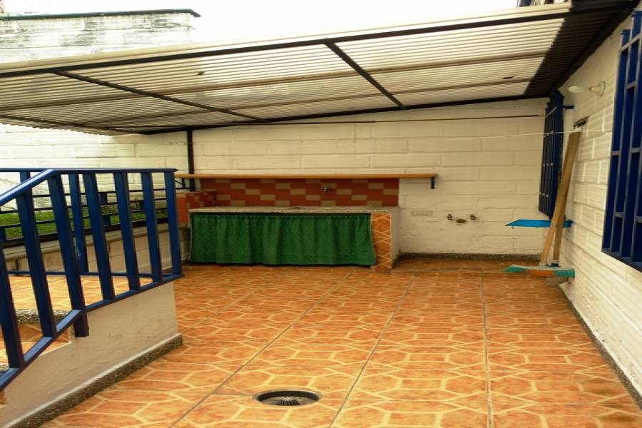 IMPERDIBLE! VER INFO...,3 Habitaciones Habitaciones,2 BañosBaños,Casas,1,3047