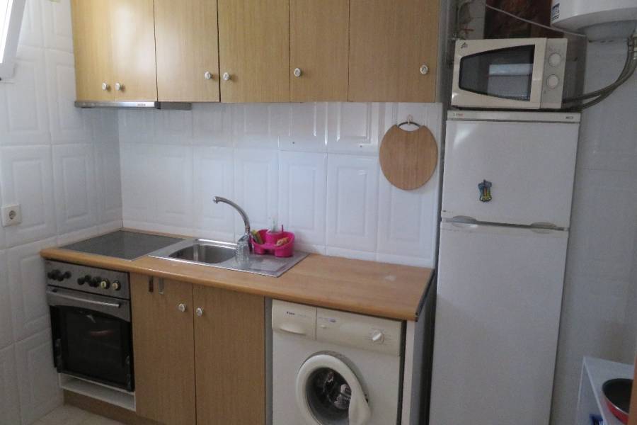 Alicante,Alicante,España,2 Bedrooms Bedrooms,1 BañoBathrooms,Planta baja,24161
