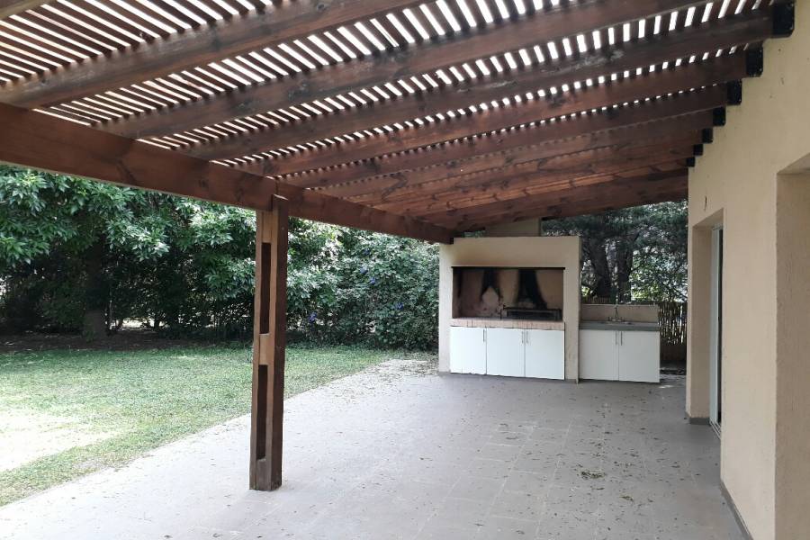 Belen de Escobar,Buenos Aires,Argentina,3 Habitaciones Habitaciones,2 BañosBaños,Casas,FINCAS DE MASCHWITZ,Islandia,15,3199